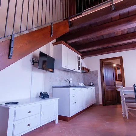 Borgo -